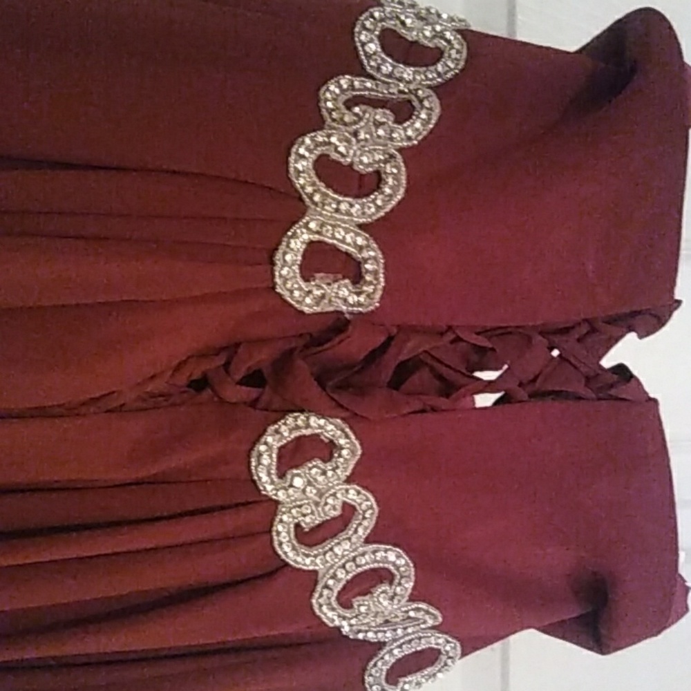 Dress - Picture 6 of 7